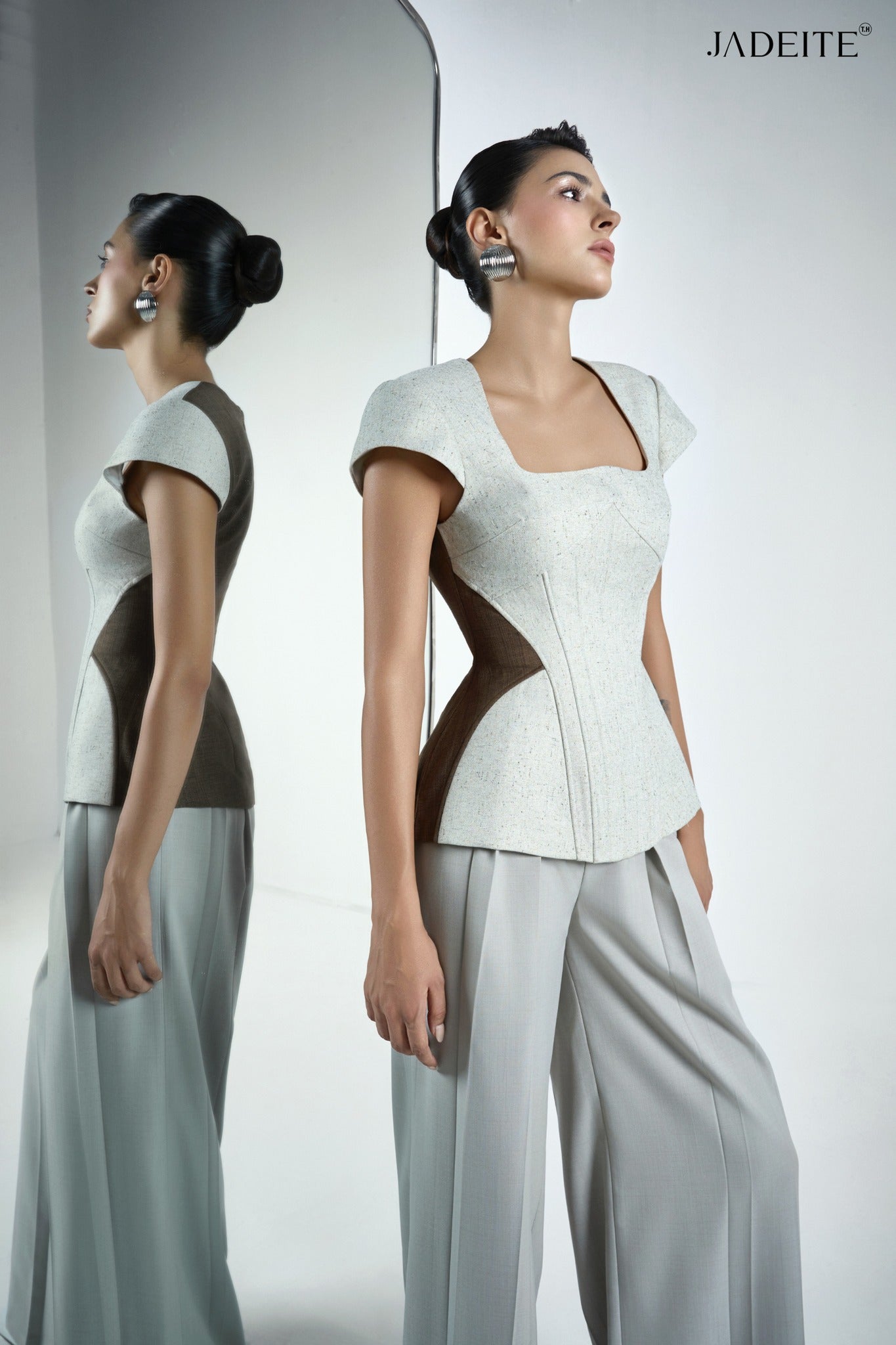 Hourglass SandsTop & Vie Light G Pants