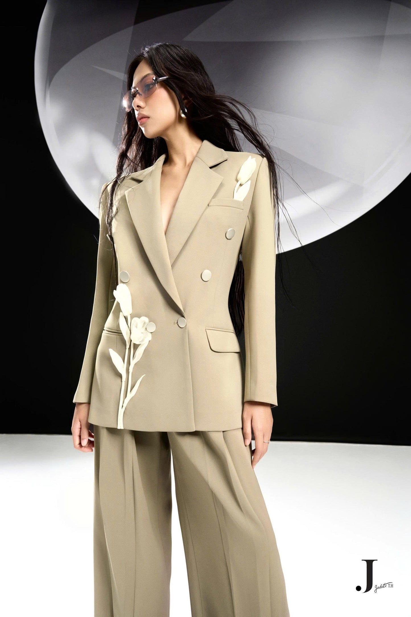 Tulip Moss Vest x Vie Moss Pants